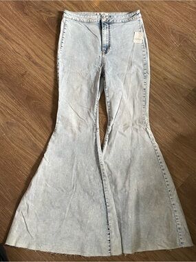 NWT We The Free Just Float On Light Blue High-Rise Super Flare Jeans